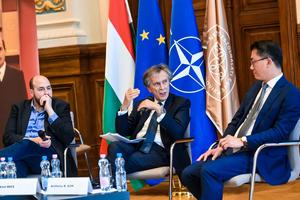 12_kissinger_100_2023-2
